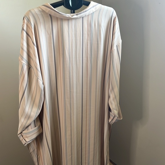 Like new- 3x Addition Elle side slit tunic top *oversized fit* - Picture 10 of 14